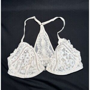 Victorias Secret Lace Body By Victoria Unline Plunge Bra 32D Front Close Cottage